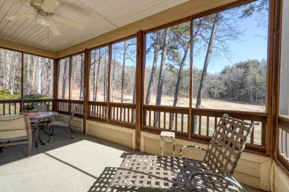 112 Glen Eagle Ct D202 Clayton, GA 30525