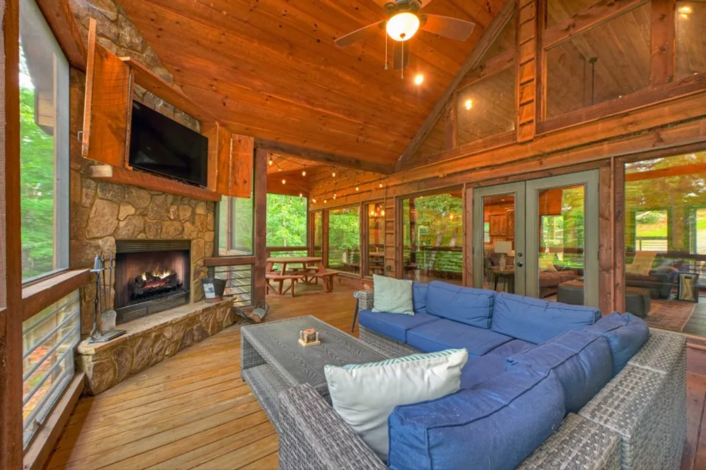 187 Hayden Way Drive Morganton, GA 30560