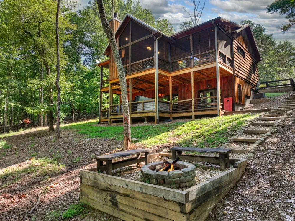 187 Hayden Way Drive Morganton, GA 30560