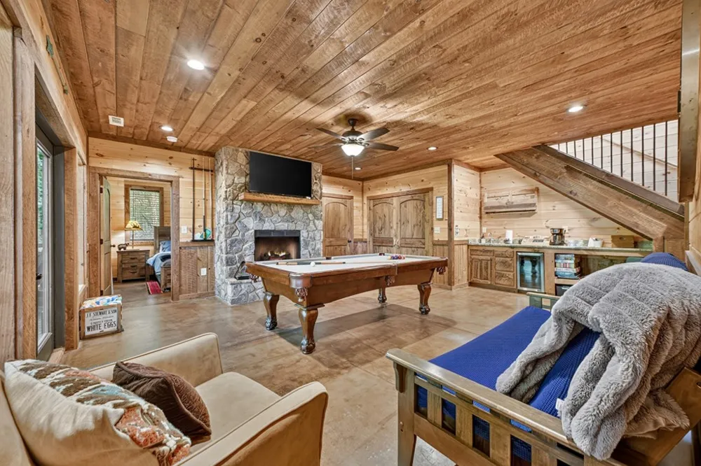 187 Hayden Way Drive Morganton, GA 30560