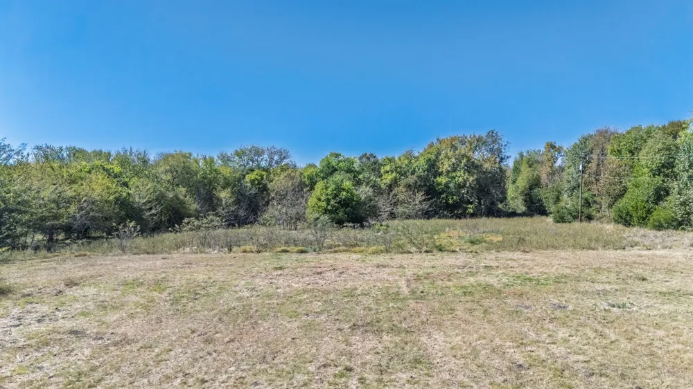 962 Hwy 50 Ladonia, TX 75449