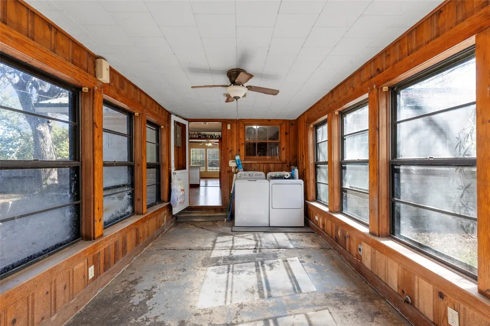 962 Hwy 50 Ladonia, TX 75449
