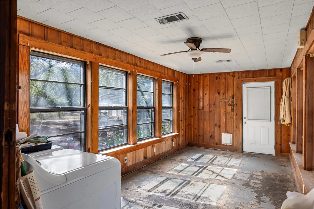 962 Hwy 50 Ladonia, TX 75449