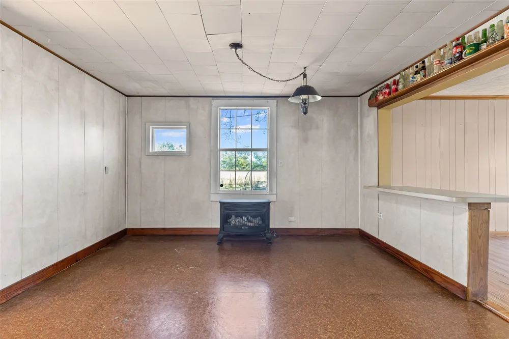 962 Hwy 50 Ladonia, TX 75449