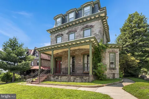 348 GREEN LANE