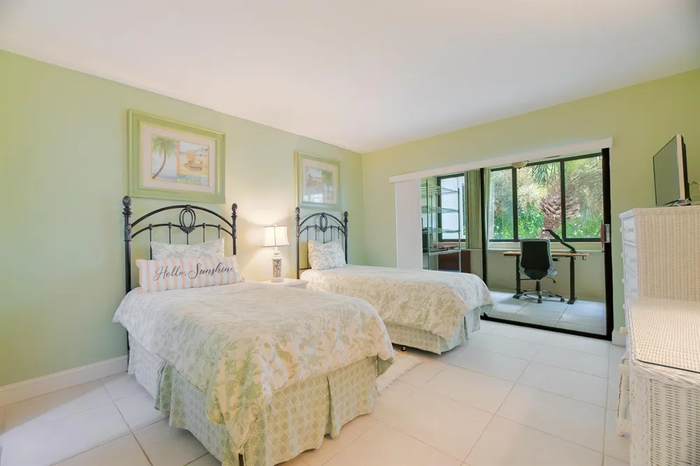 12524 SHORELINE DRIVE #302 Wellington, FL 33414
