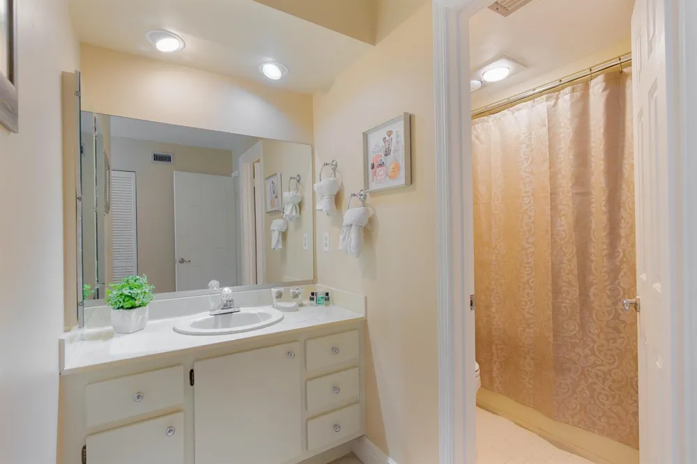 12524 SHORELINE DRIVE #302 Wellington, FL 33414