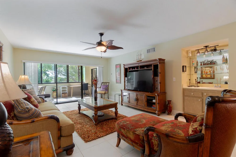 12524 SHORELINE DRIVE #302 Wellington, FL 33414