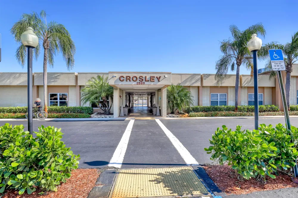 2940 Crosley Drive E West Palm Beach, FL 33415