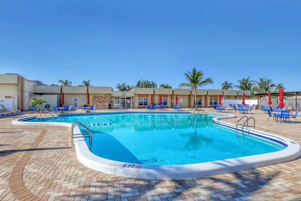 2940 Crosley Drive E West Palm Beach, FL 33415