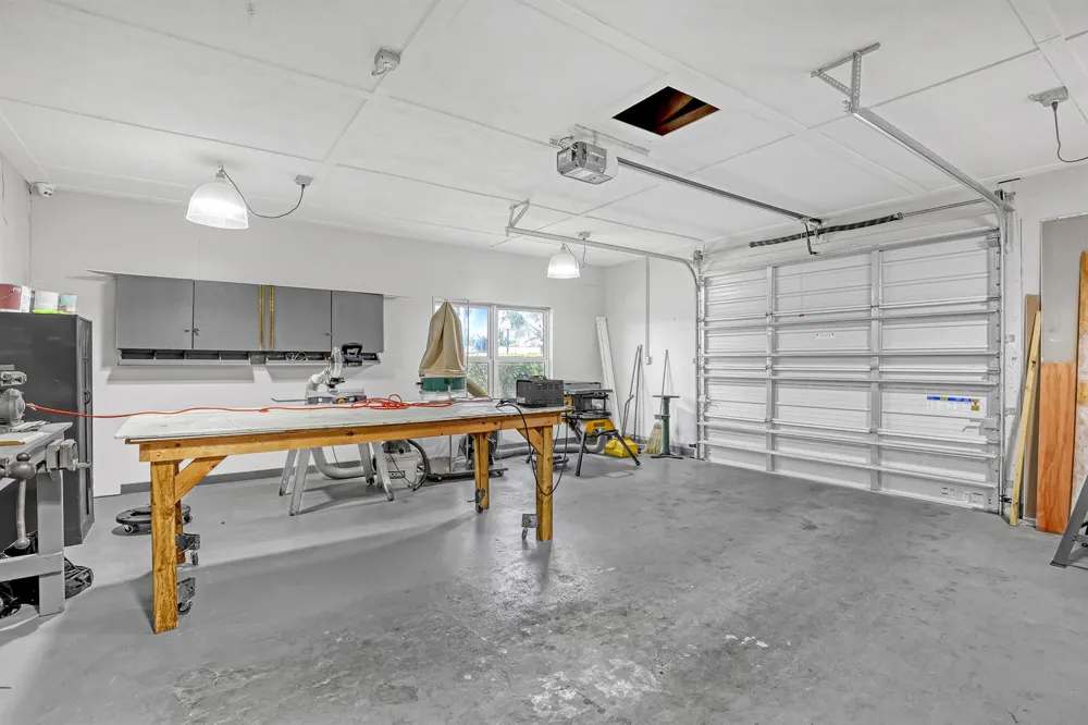 2940 Crosley Drive E West Palm Beach, FL 33415