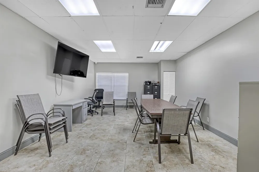 2940 Crosley Drive E West Palm Beach, FL 33415