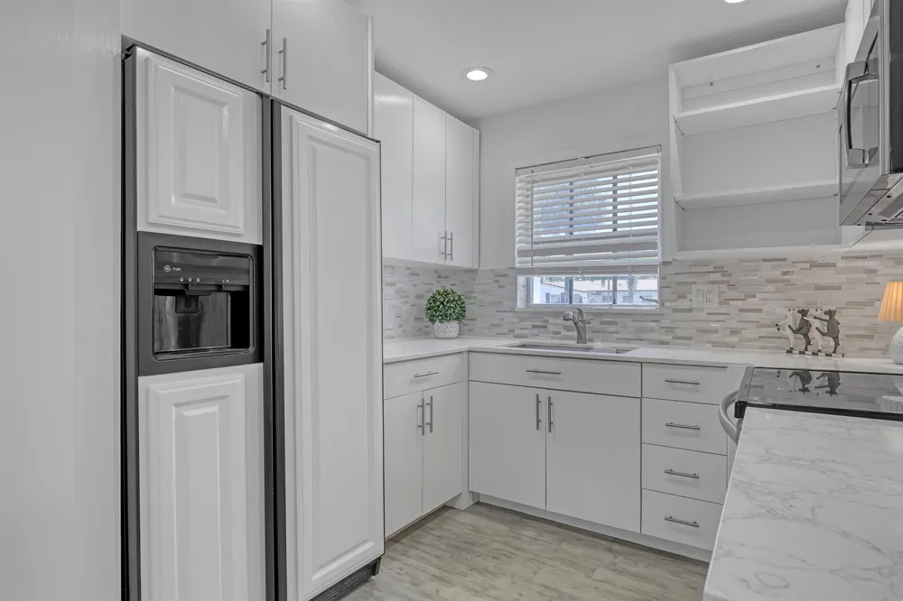 2940 Crosley Drive E West Palm Beach, FL 33415