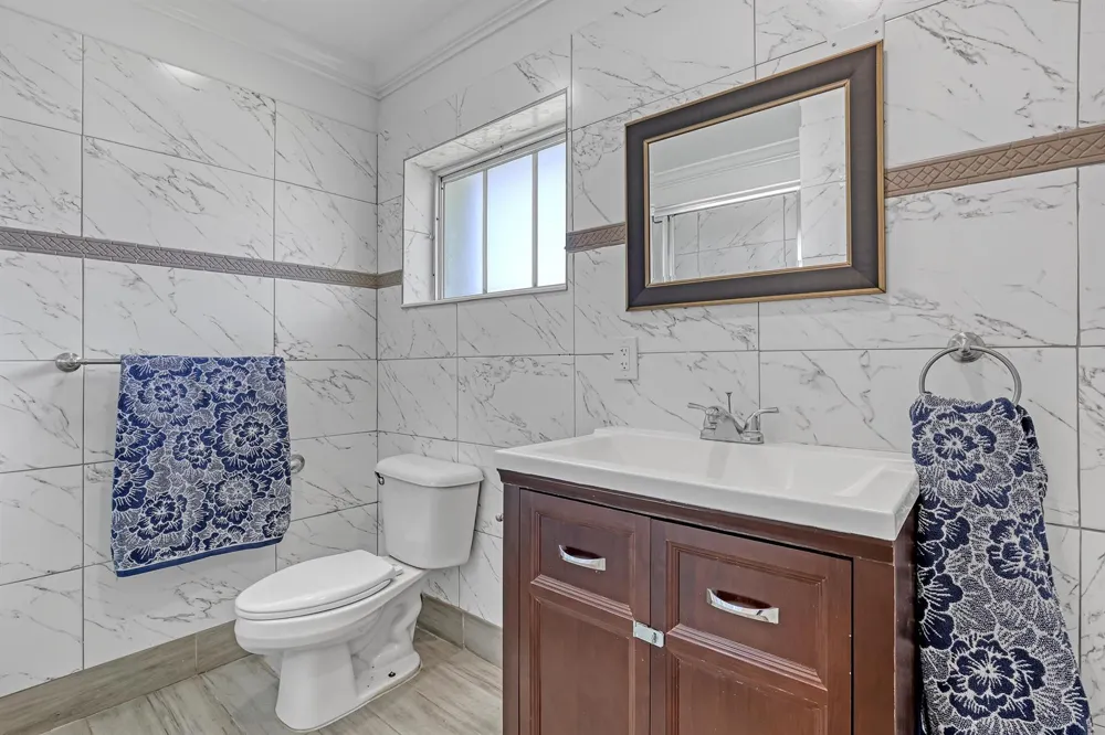 2940 Crosley Drive E West Palm Beach, FL 33415