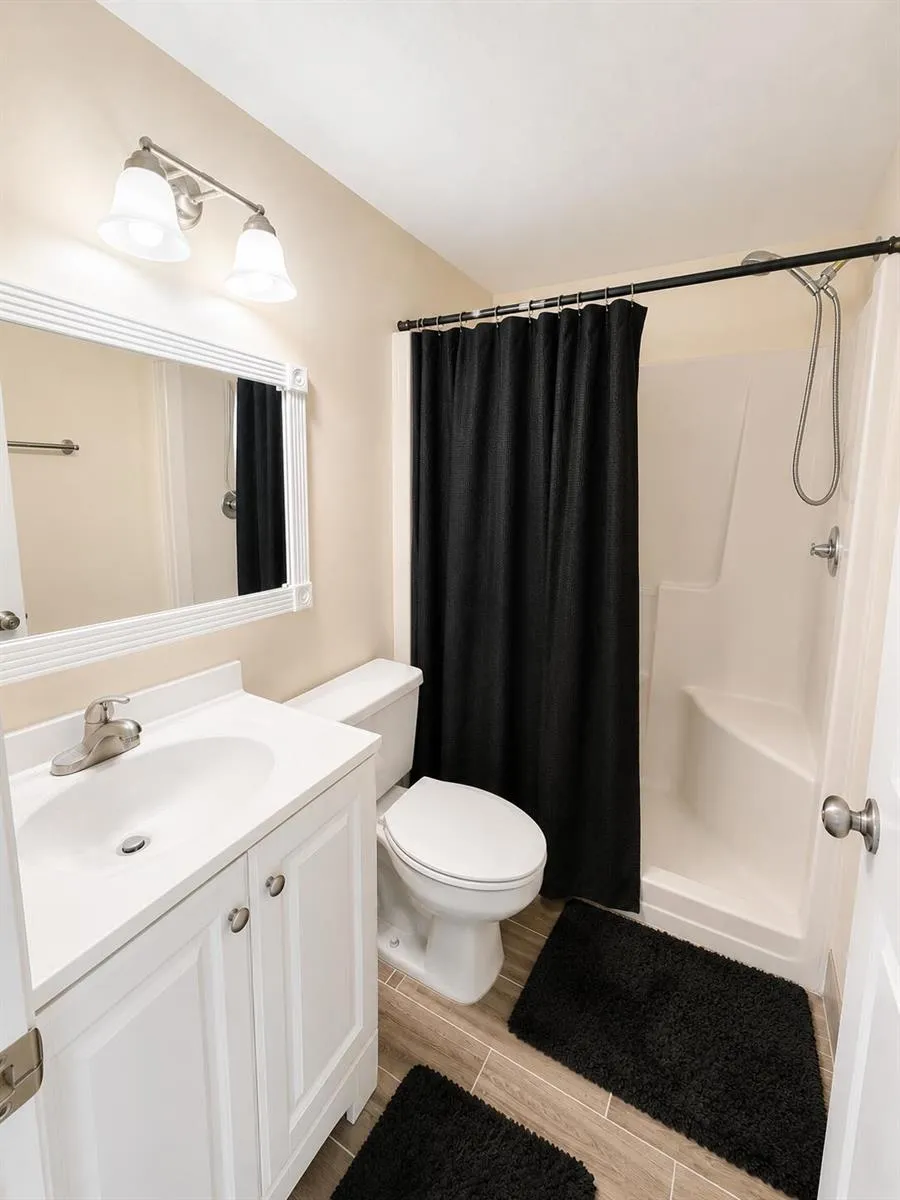 192 Springdale Circle Palm Springs, FL 33461
