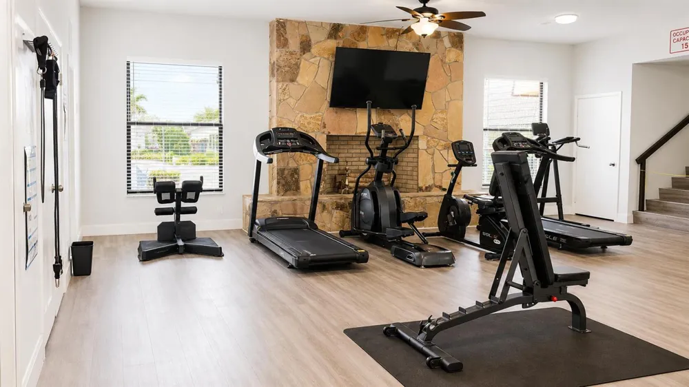 192 Springdale Circle Palm Springs, FL 33461