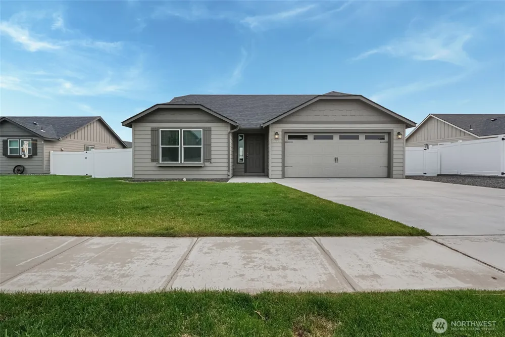 4229 W Cove West Drive Moses Lake, WA 98837