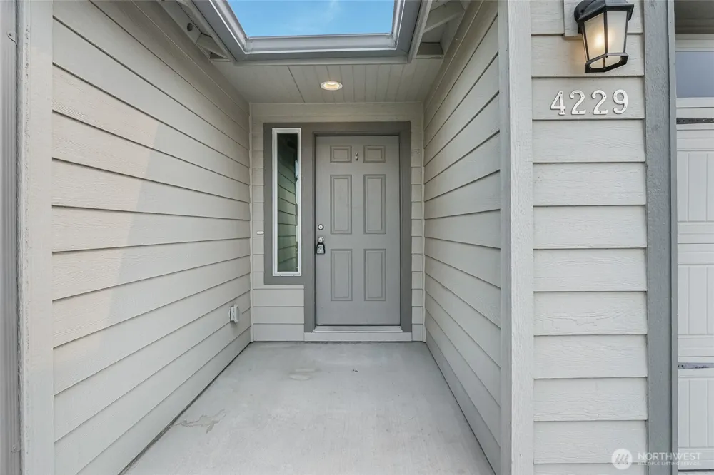 4229 W Cove West Drive Moses Lake, WA 98837