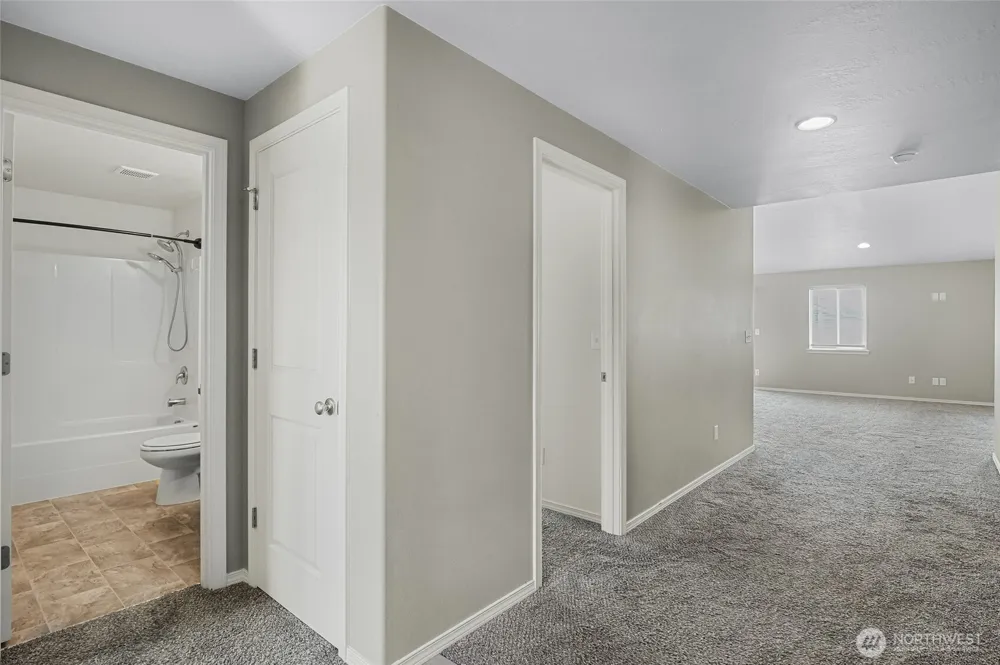 4229 W Cove West Drive Moses Lake, WA 98837