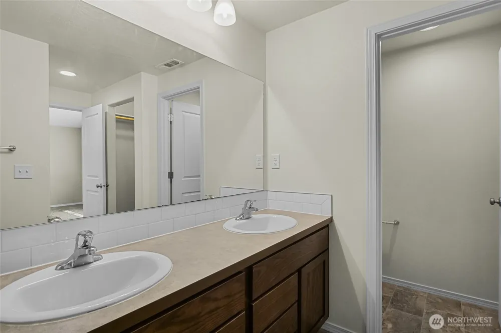 4229 W Cove West Drive Moses Lake, WA 98837