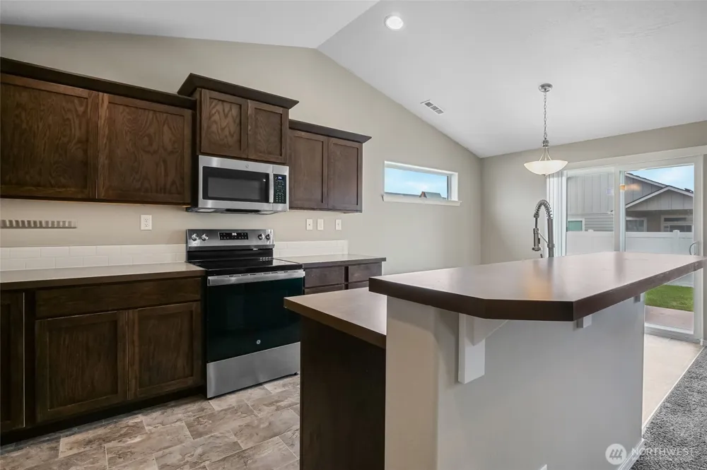 4229 W Cove West Drive Moses Lake, WA 98837