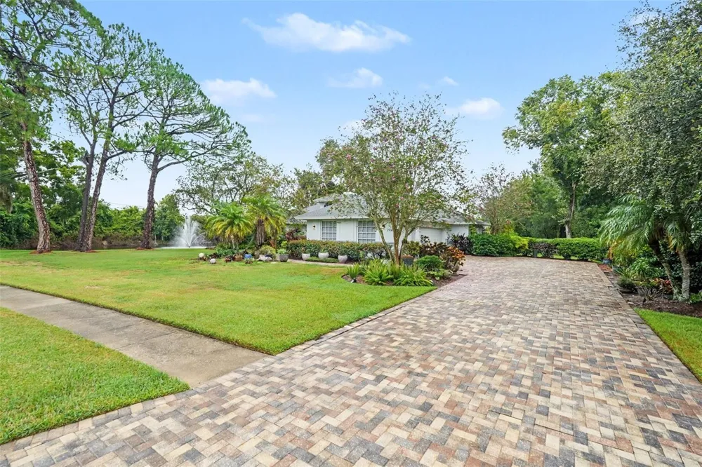 2950 ST ANDREWS BOULEVARD Tarpon Springs, FL 34688