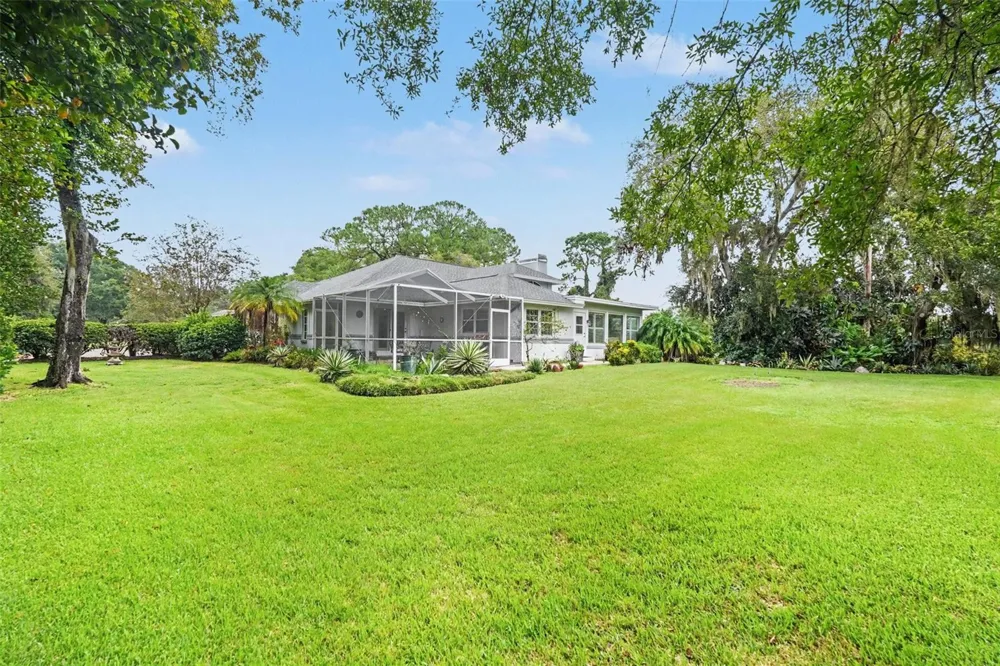 2950 ST ANDREWS BOULEVARD Tarpon Springs, FL 34688