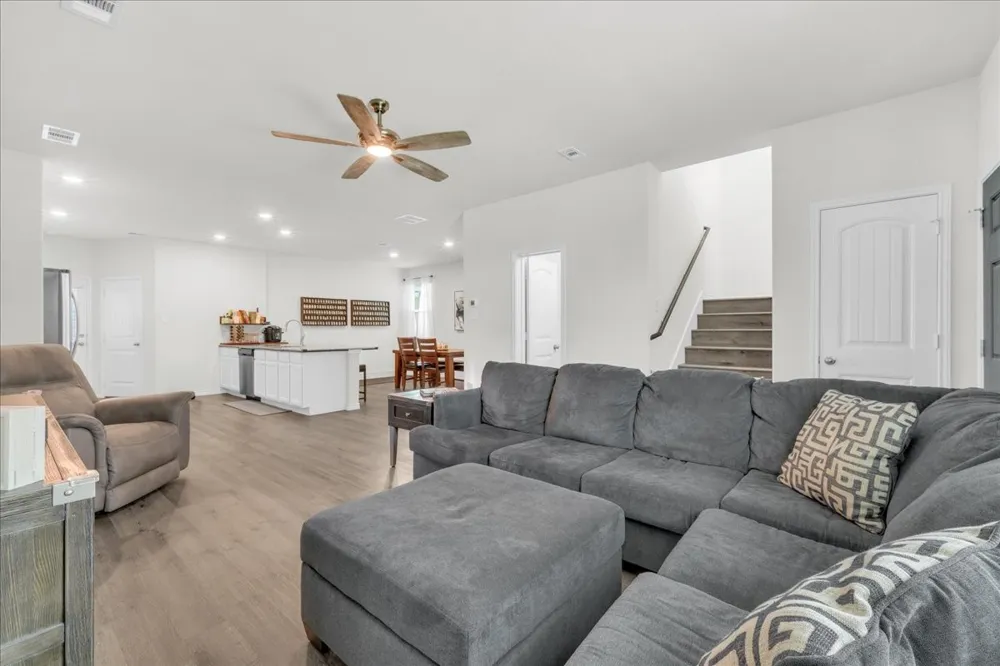 5645 Willamette Drive Fort Worth, TX 76119