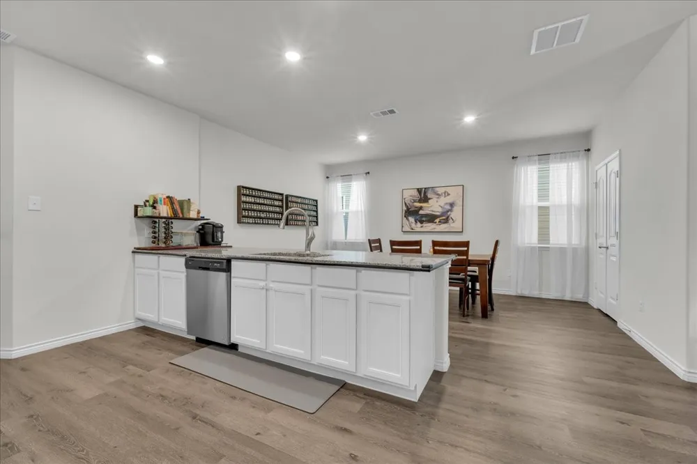 5645 Willamette Drive Fort Worth, TX 76119