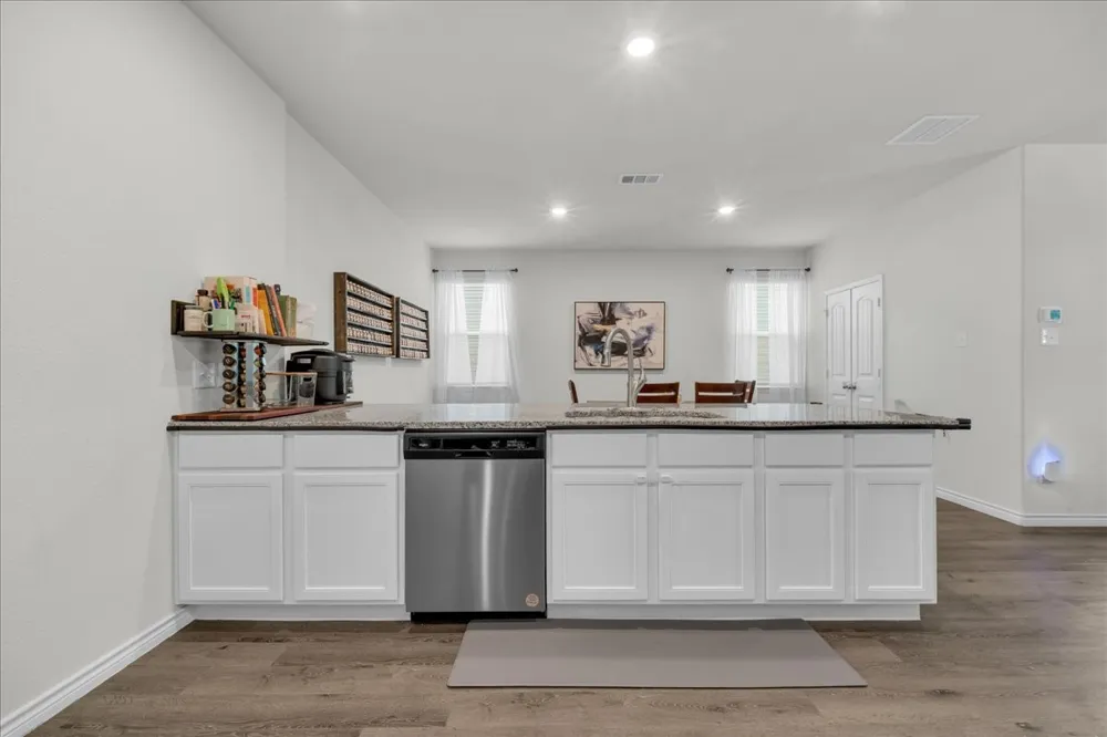 5645 Willamette Drive Fort Worth, TX 76119