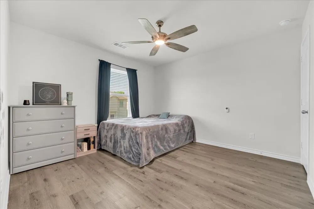 5645 Willamette Drive Fort Worth, TX 76119