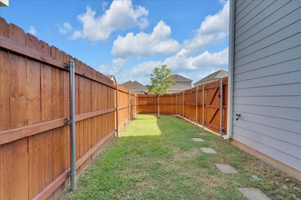5645 Willamette Drive Fort Worth, TX 76119