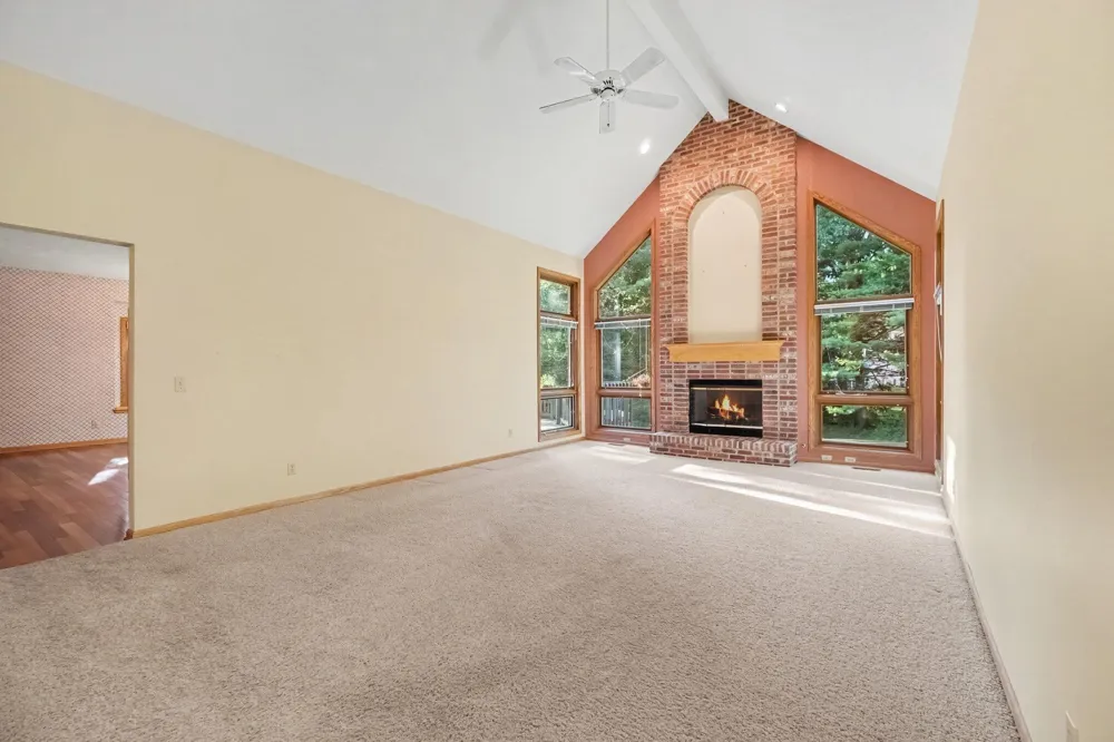 5243 Saddle Club Drive Kalamazoo, MI 49009