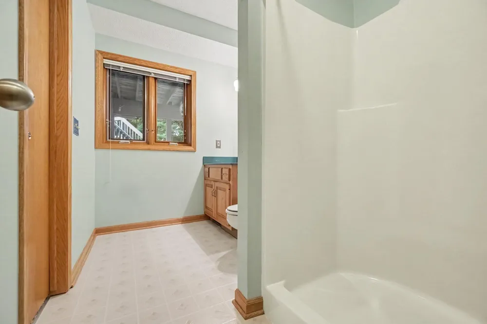 5243 Saddle Club Drive Kalamazoo, MI 49009