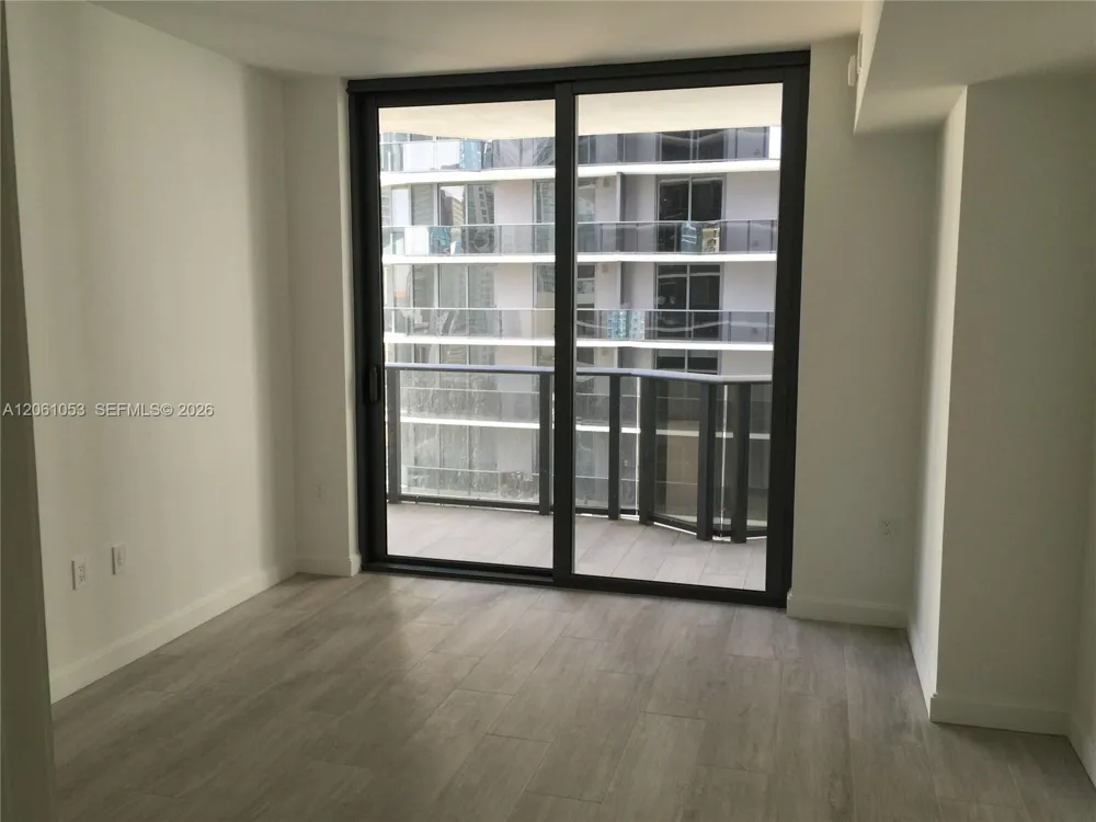 45 SW 9 st #1607 Miami, FL 33131
