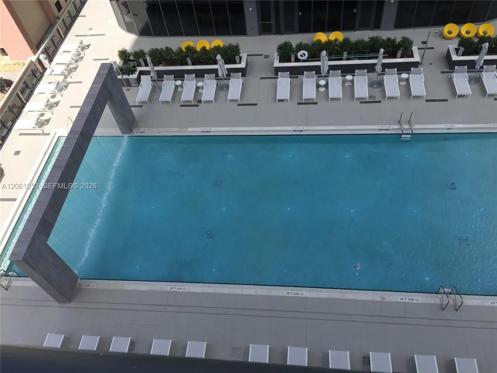 45 SW 9 st #1607 Miami, FL 33131
