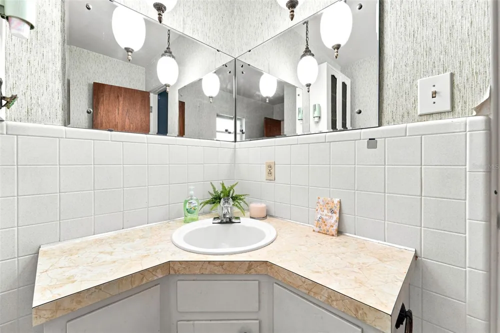 790 S BOUNDARY AVENUE Deland, FL 32720