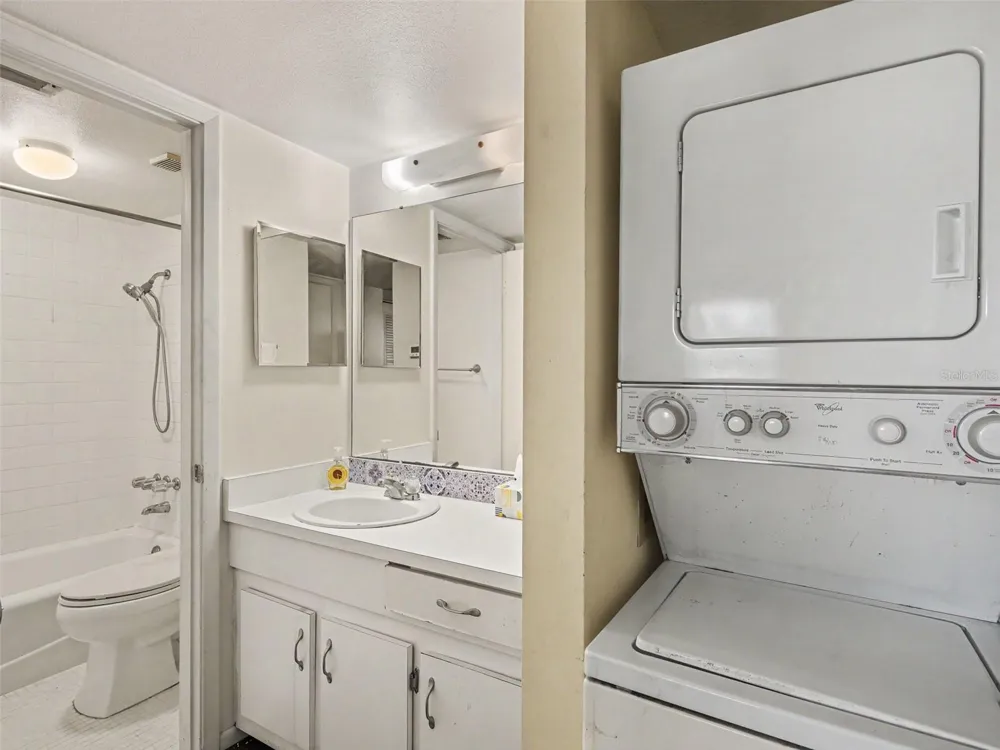 4460 IRONWOOD CIRCLE #402AD Bradenton, FL 34209