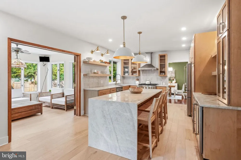 276 GREENTREE ROAD Sewell, NJ 08080