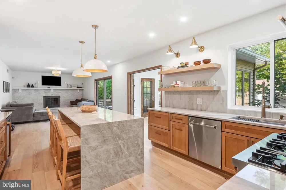 276 GREENTREE ROAD Sewell, NJ 08080