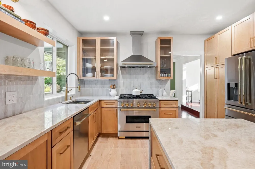 276 GREENTREE ROAD Sewell, NJ 08080