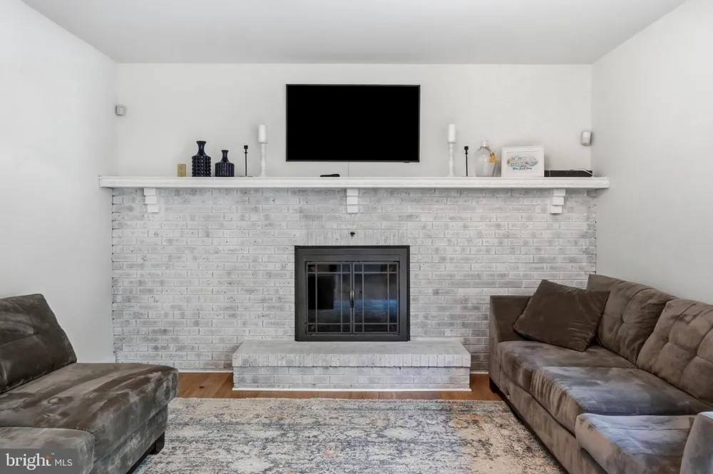 276 GREENTREE ROAD Sewell, NJ 08080