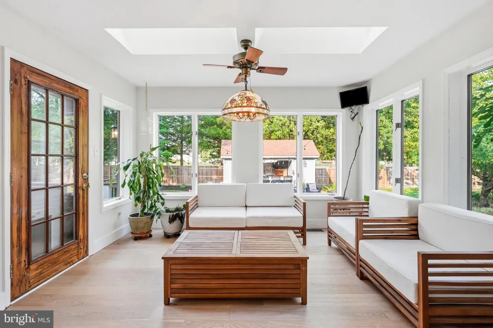 276 GREENTREE ROAD Sewell, NJ 08080