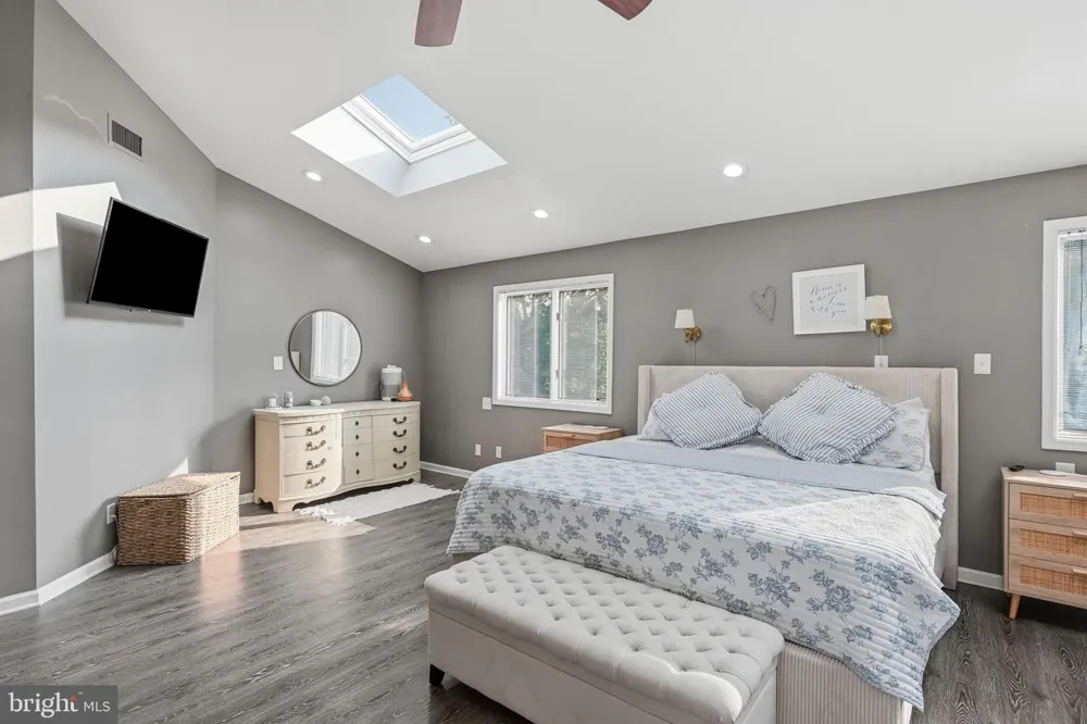 276 GREENTREE ROAD Sewell, NJ 08080