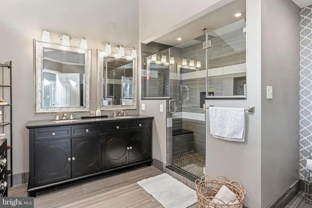 276 GREENTREE ROAD Sewell, NJ 08080