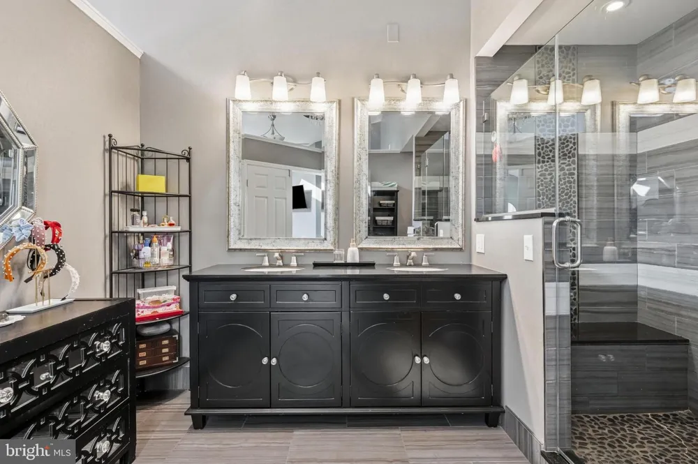 276 GREENTREE ROAD Sewell, NJ 08080