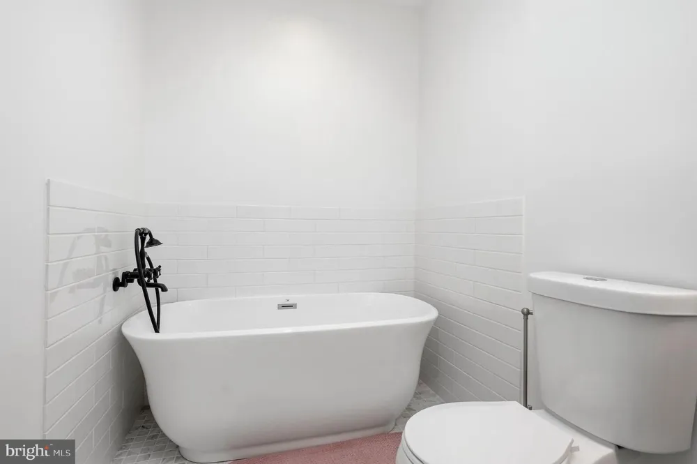 276 GREENTREE ROAD Sewell, NJ 08080