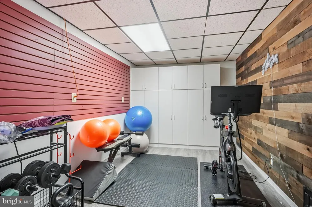 276 GREENTREE ROAD Sewell, NJ 08080