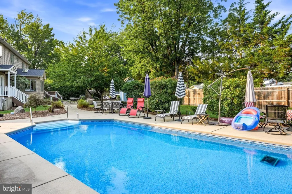 276 GREENTREE ROAD Sewell, NJ 08080