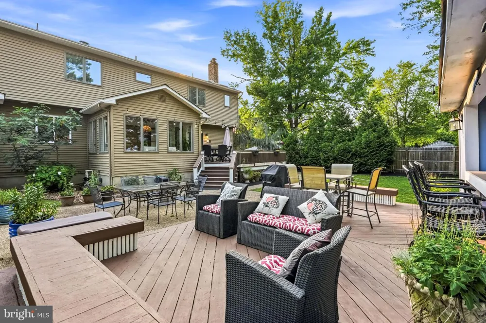 276 GREENTREE ROAD Sewell, NJ 08080